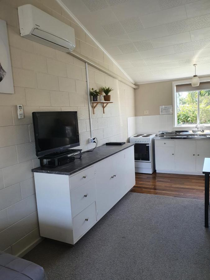 Gardner Court Motel Napier Bagian luar foto
