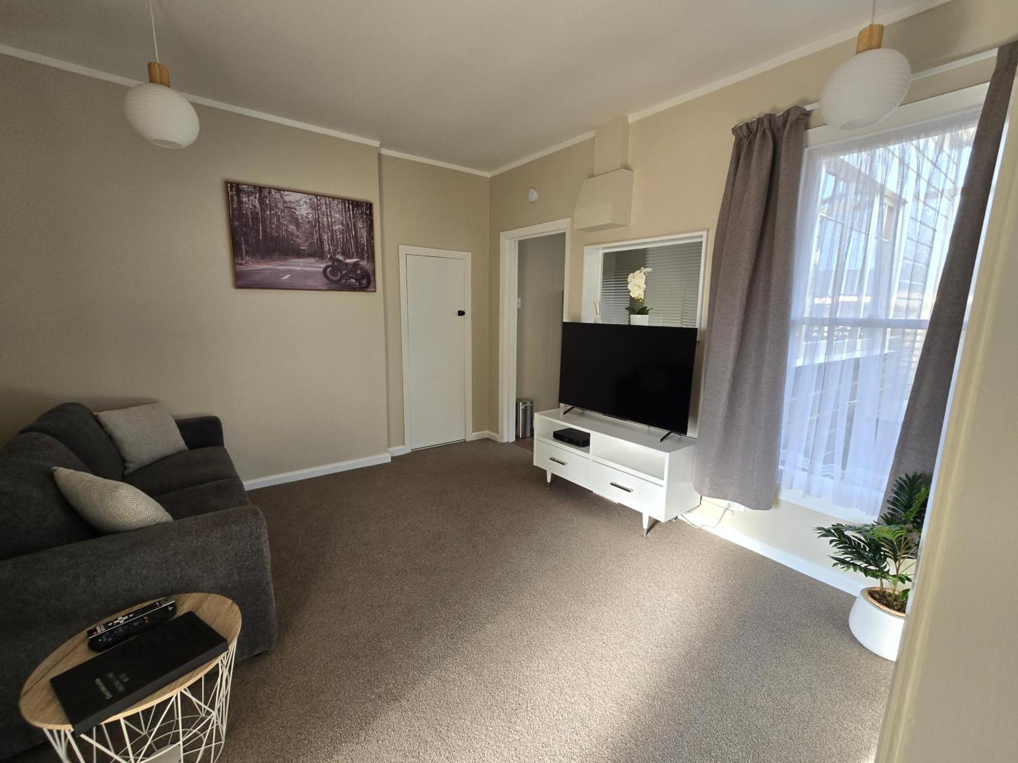 Gardner Court Motel Napier Bagian luar foto