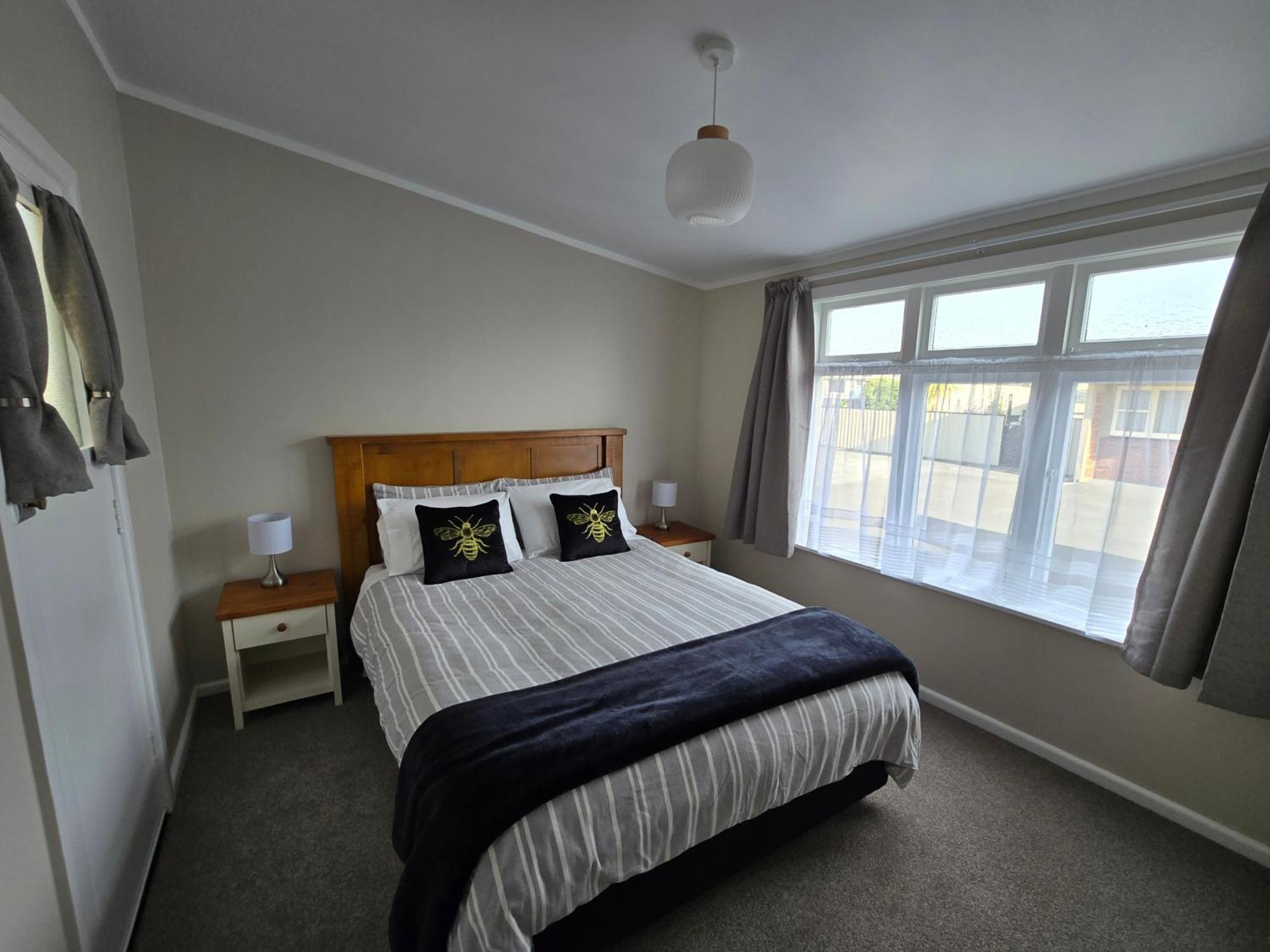 Gardner Court Motel Napier Bagian luar foto