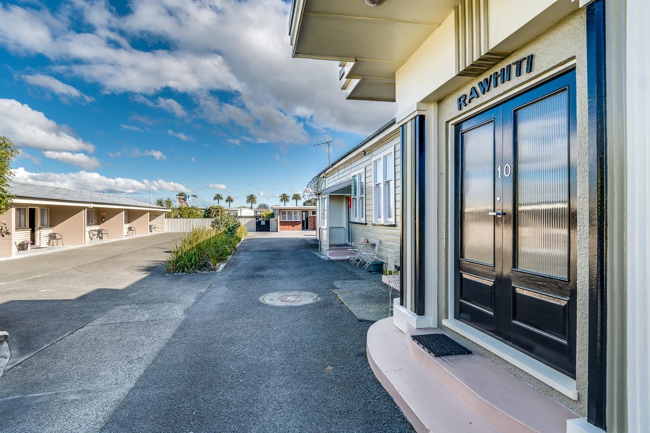 Gardner Court Motel Napier Bagian luar foto