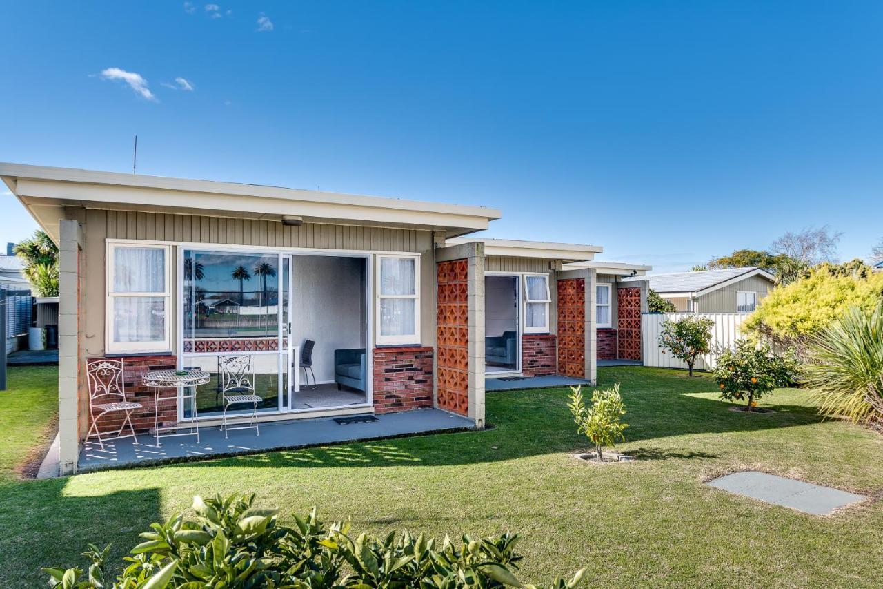 Gardner Court Motel Napier Bagian luar foto