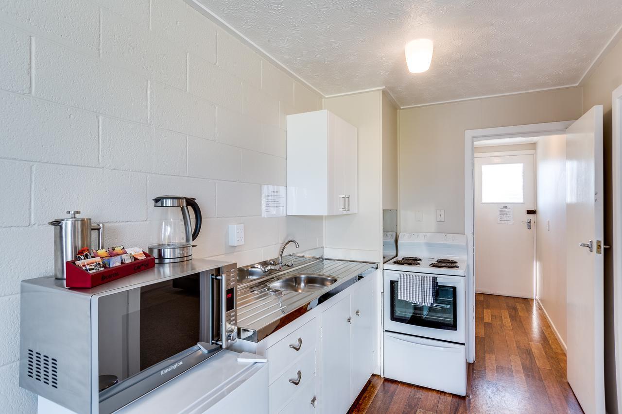 Gardner Court Motel Napier Bagian luar foto